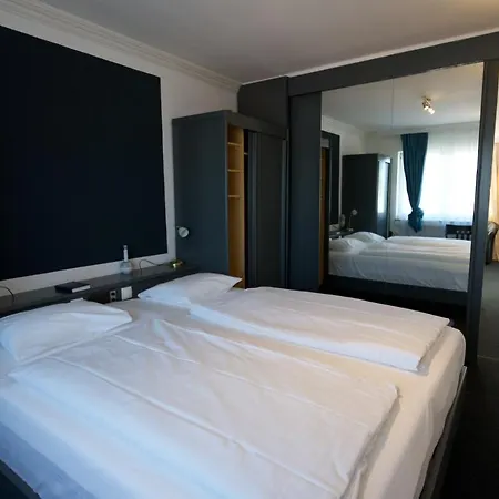 Merian Hotell 3*