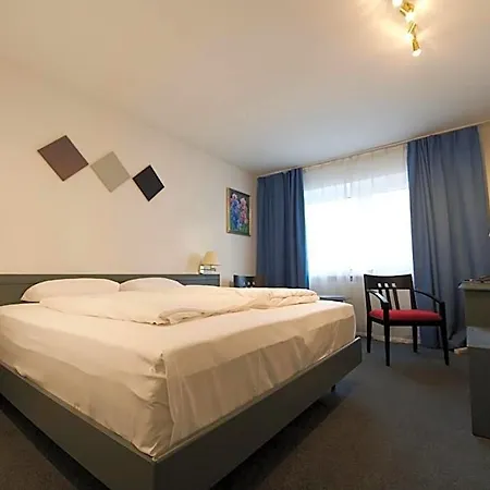 Merian Hotel 3*